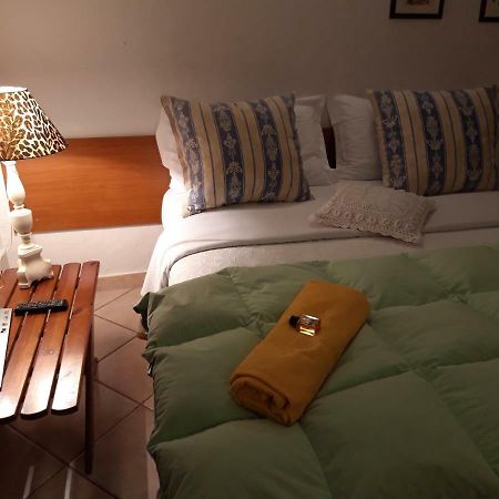 Debora Maison B&B Colombare Di Sirmione Eksteriør bilde