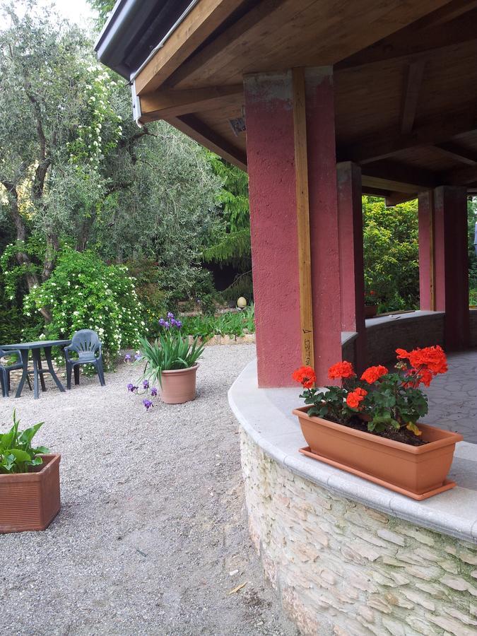 Debora Maison B&B Colombare Di Sirmione Eksteriør bilde