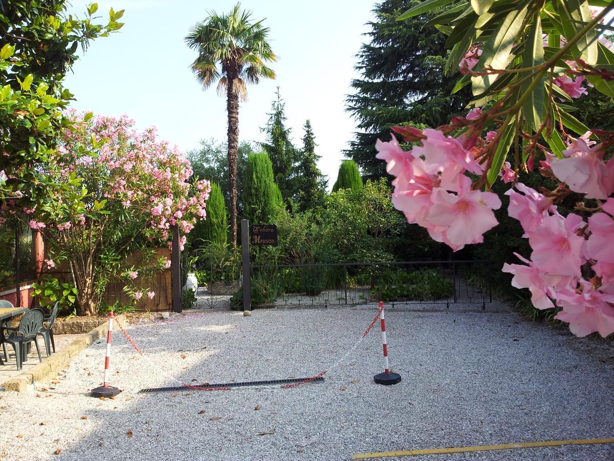 Debora Maison B&B Colombare Di Sirmione Eksteriør bilde